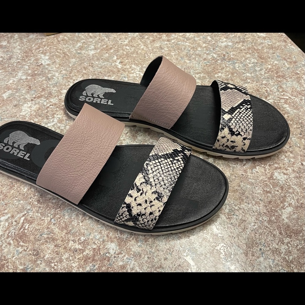 Womens sorel sandals size 11